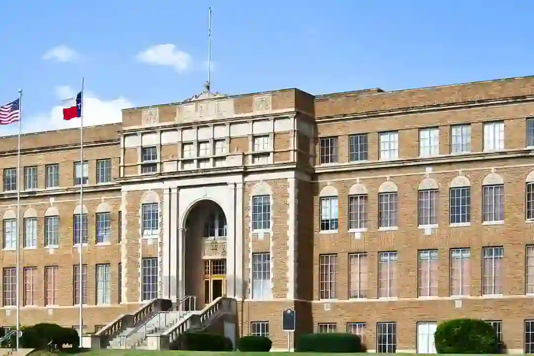 Hutchinson county courthouse texas