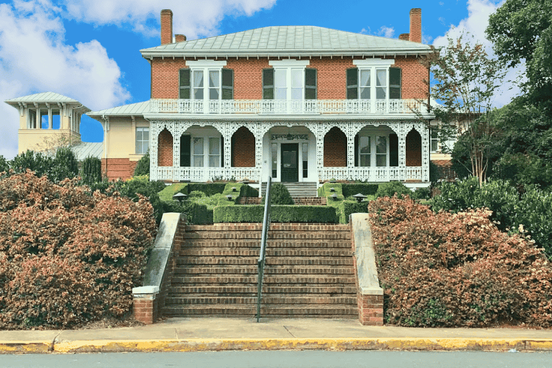 Clarke County Lyndon House Arts Center