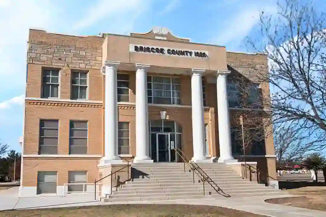 Briscoe County Courthouse