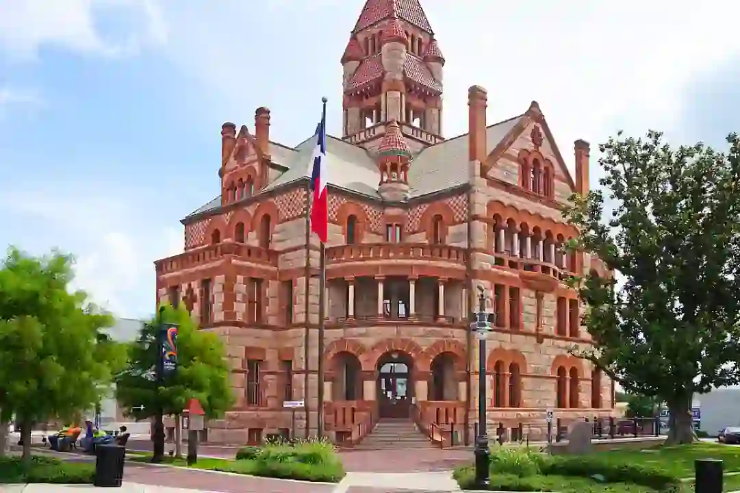 Hopkins county courthouse texas