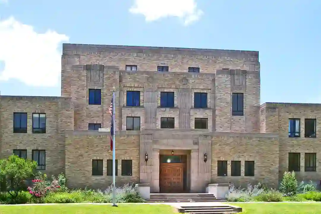 Menard County Courthouse