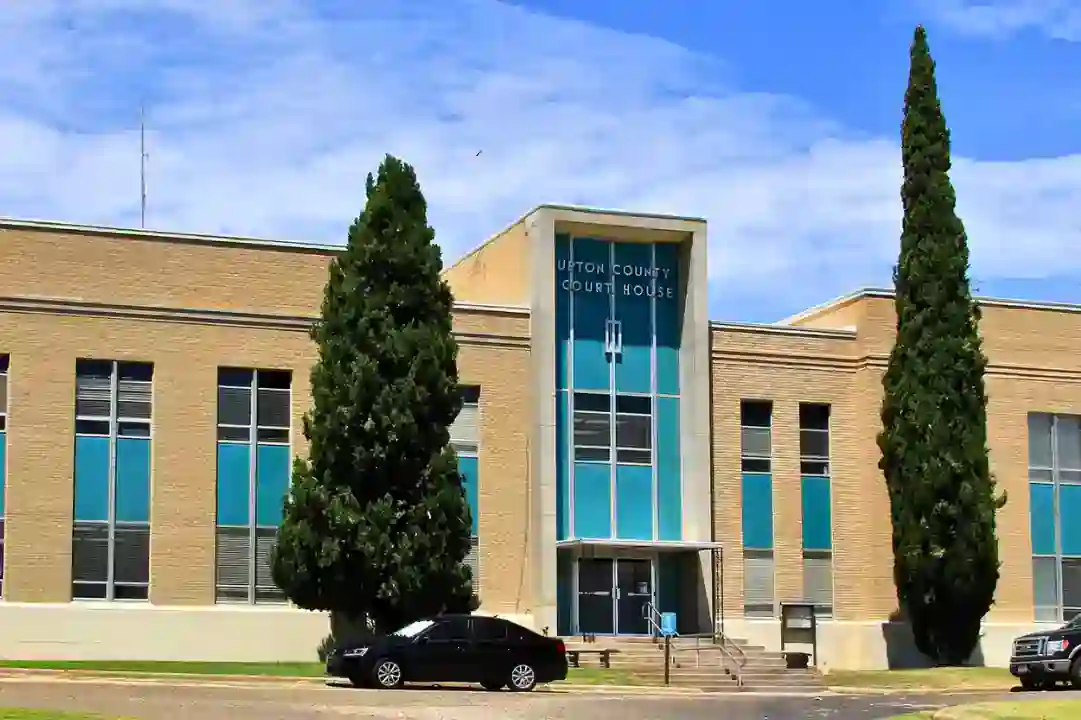 Upton County CourtHouse